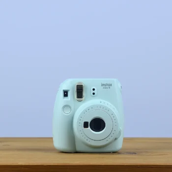 Sofortbildkamera gruen instax